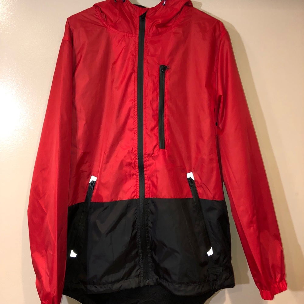 Water resistant light jacket